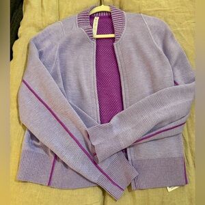 Lululemon Reversible Zip Up Sweater Size 6
NWT